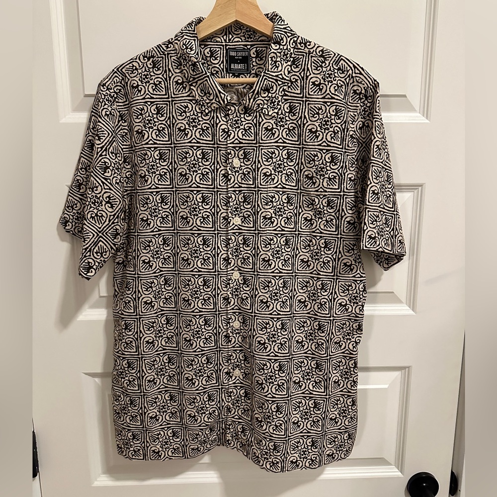 Todd Snyder Italian Camp Collar short sleeve shirt in brown geoprint